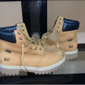 selling timberland boots for 150 size 10.5 6 main image 4